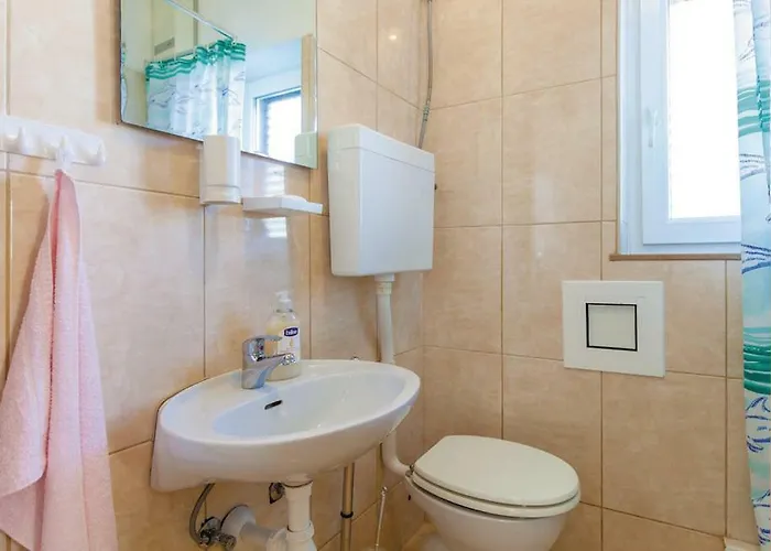 Marta Апартаменты Подстрана