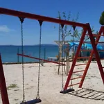 Marta * Podstrana